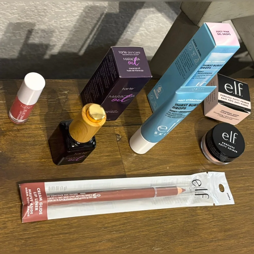 NEW! 5 SELF-CARE PIECE SET - Picture 3 of 16